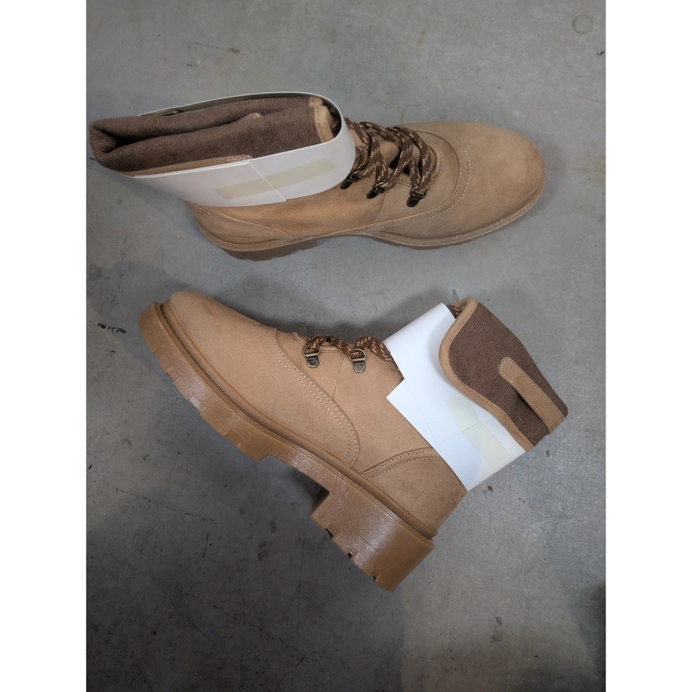 NEW Jellypop Curtis Combat Boots Women's 9 Tan Vegan Suedelike Lug Sole Buckle